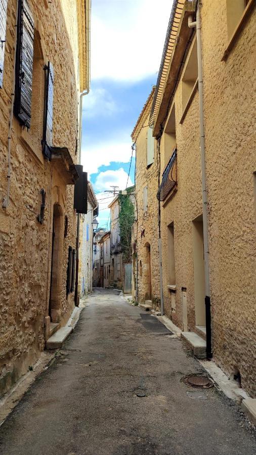 Proche D'Uzes La Terrasse Du Soleil Levant Collias Esterno foto